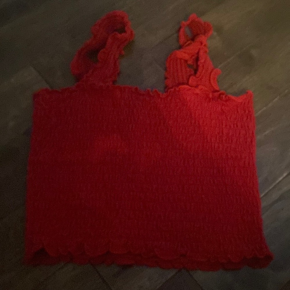 hollister cropped ruffles tank red